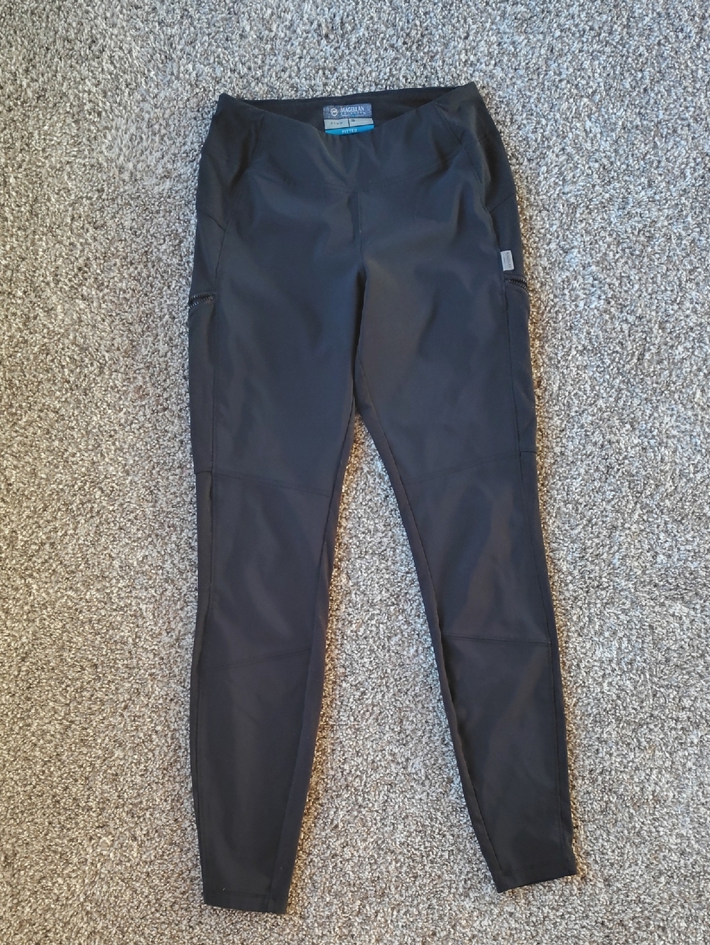 Magellan's Performance Leggings - S w/ Pockets